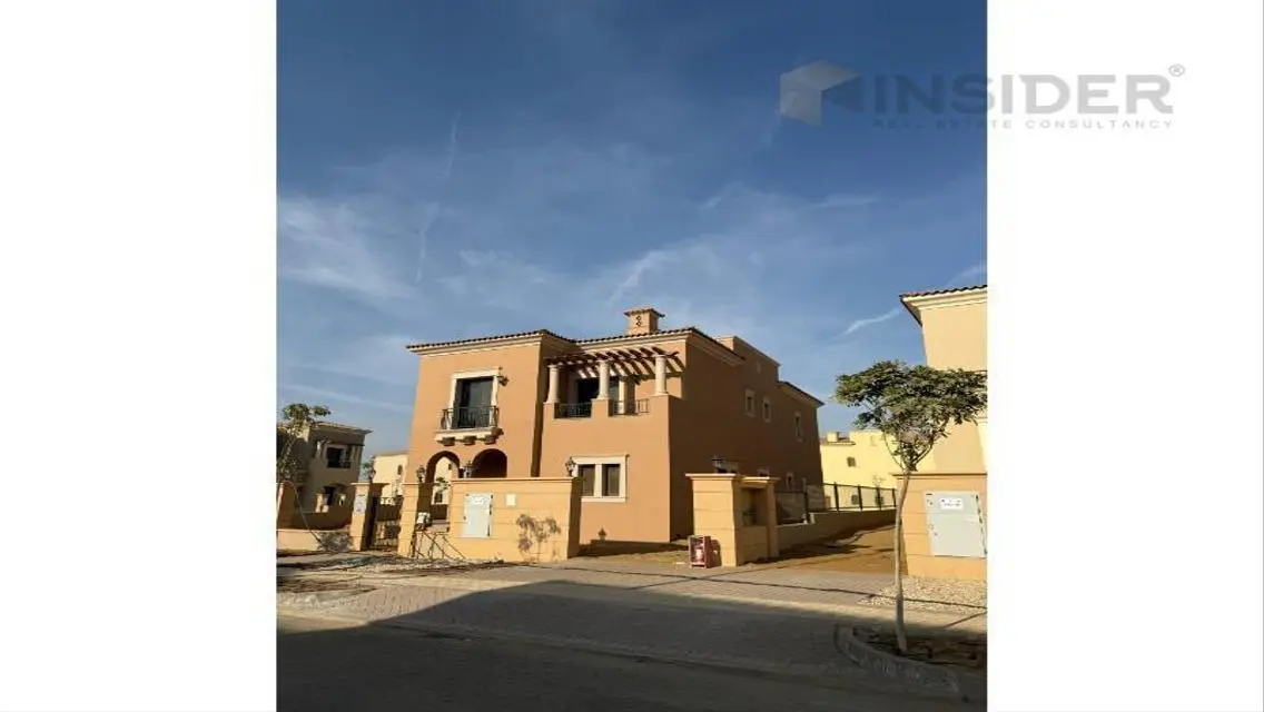 Luxury Villa with Private Garden and Pool in Prime Location