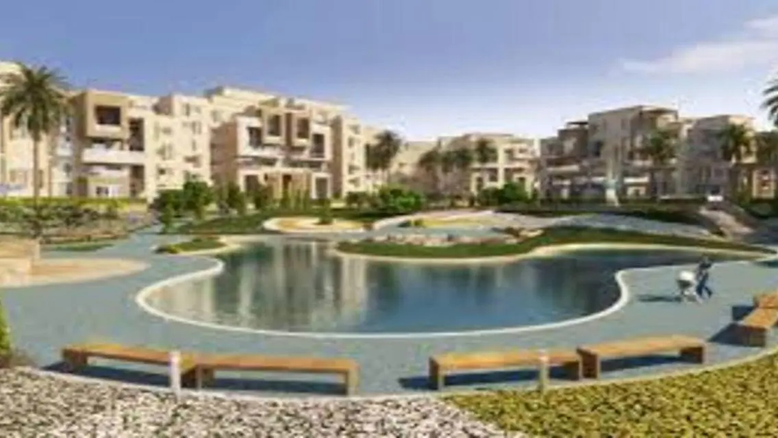 Luxury Apartment for Sale Overlooking Lakes