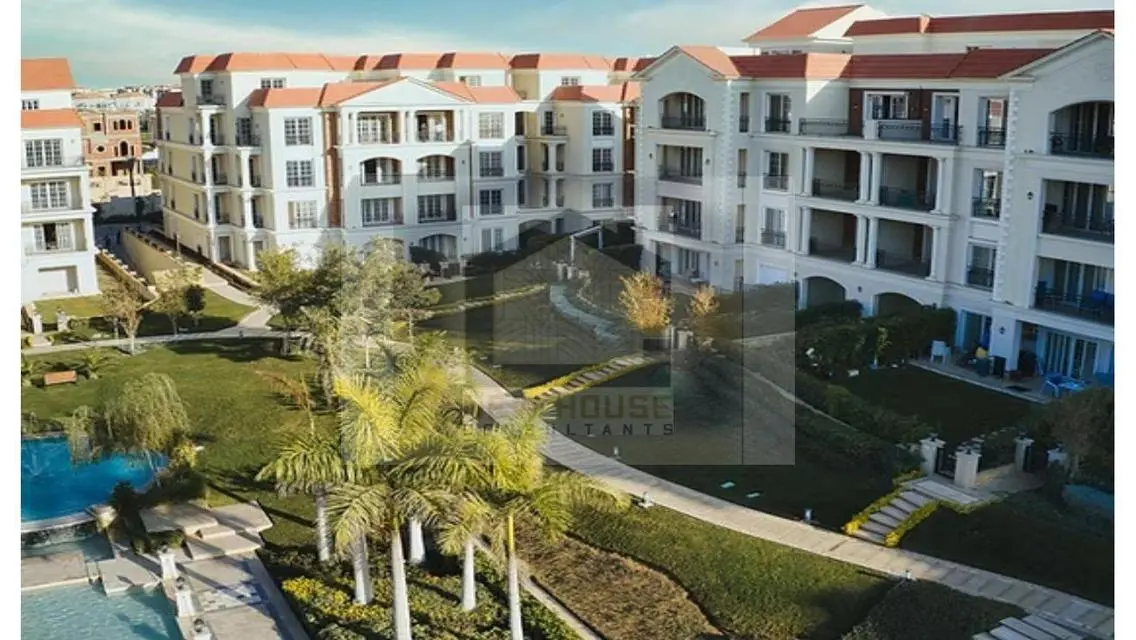 Luxurious Apartment for Sale Overlooking Lakes and Major Landmarks