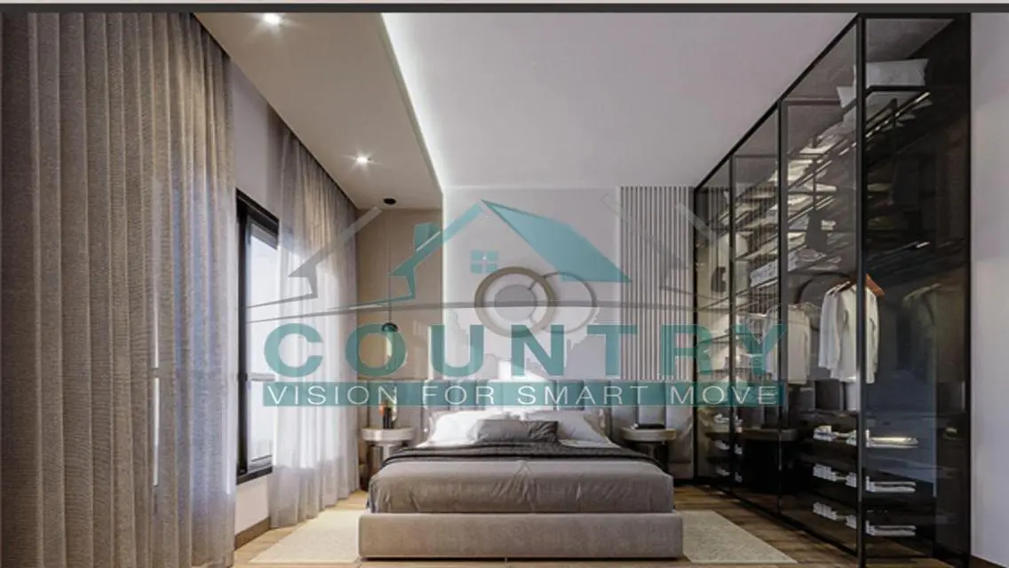 Luxury Apartment with Stunning Lake View