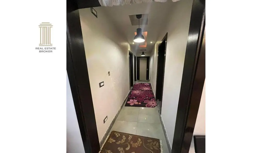 فيلا فاخرة مع مسبح خاص وحديقة في موقع متميز