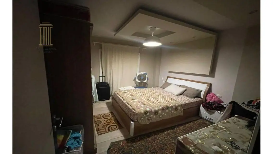 فيلا فاخرة مع مسبح خاص وحديقة في موقع متميز