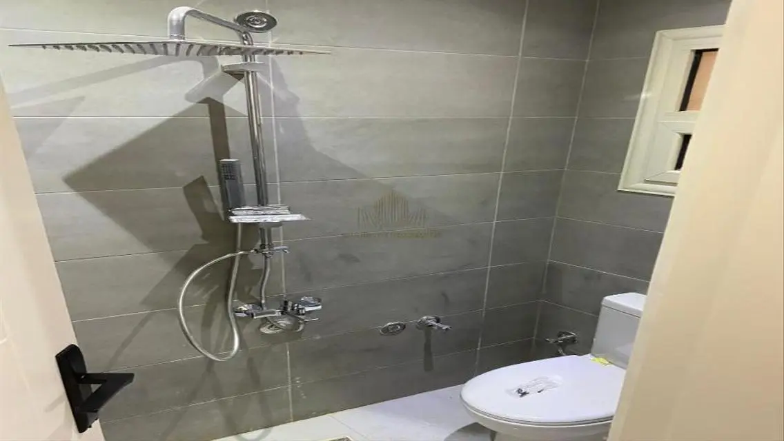 Luxury Apartment for Rent with Security Guard and Covered Parking
