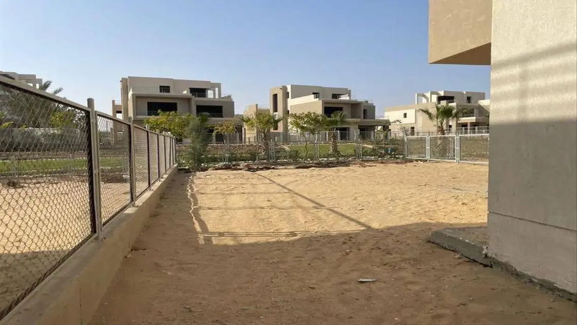 شقة فاخرة للبيع في موقع متميز