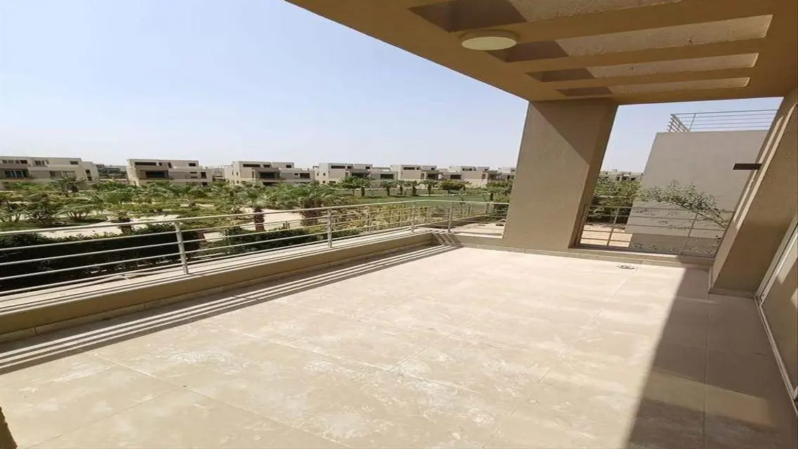 شقة فاخرة للبيع في موقع متميز