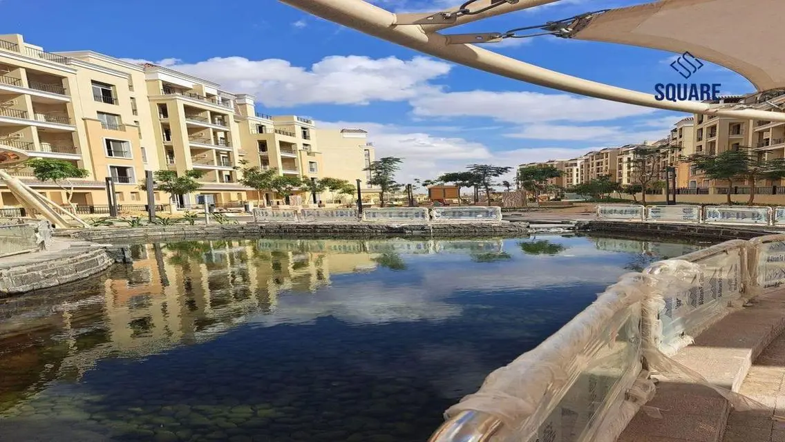 Luxury Apartment with Lake View and Premium Amenities