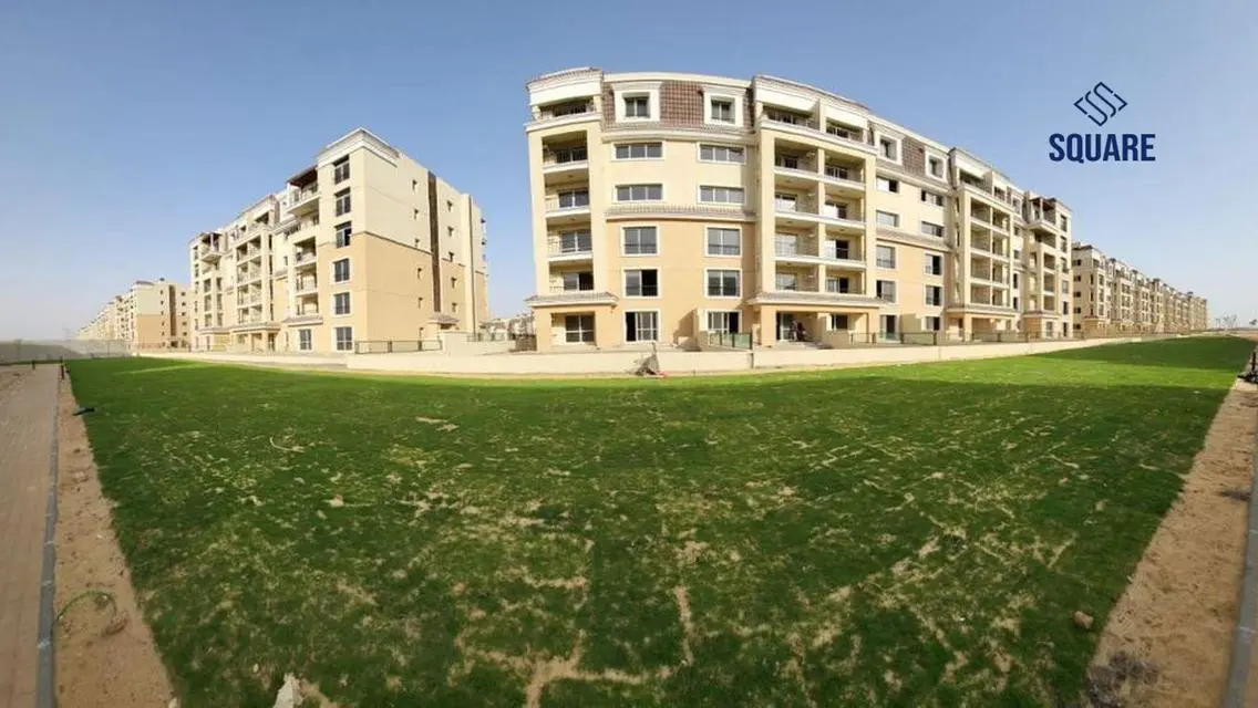 Luxury Apartment with Lake View and Premium Amenities