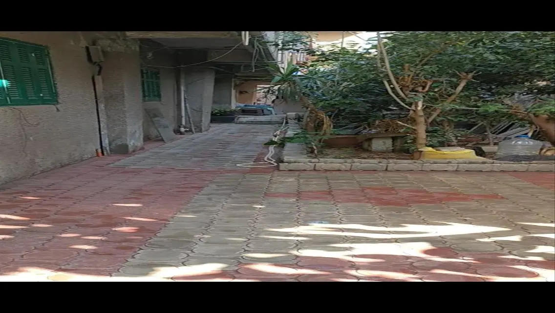 Luxurious House for Sale with Spacious Living and Stunning Views