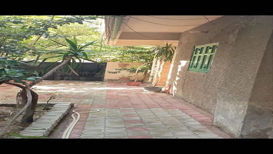 Luxurious House for Sale with Spacious Living and Stunning Views
