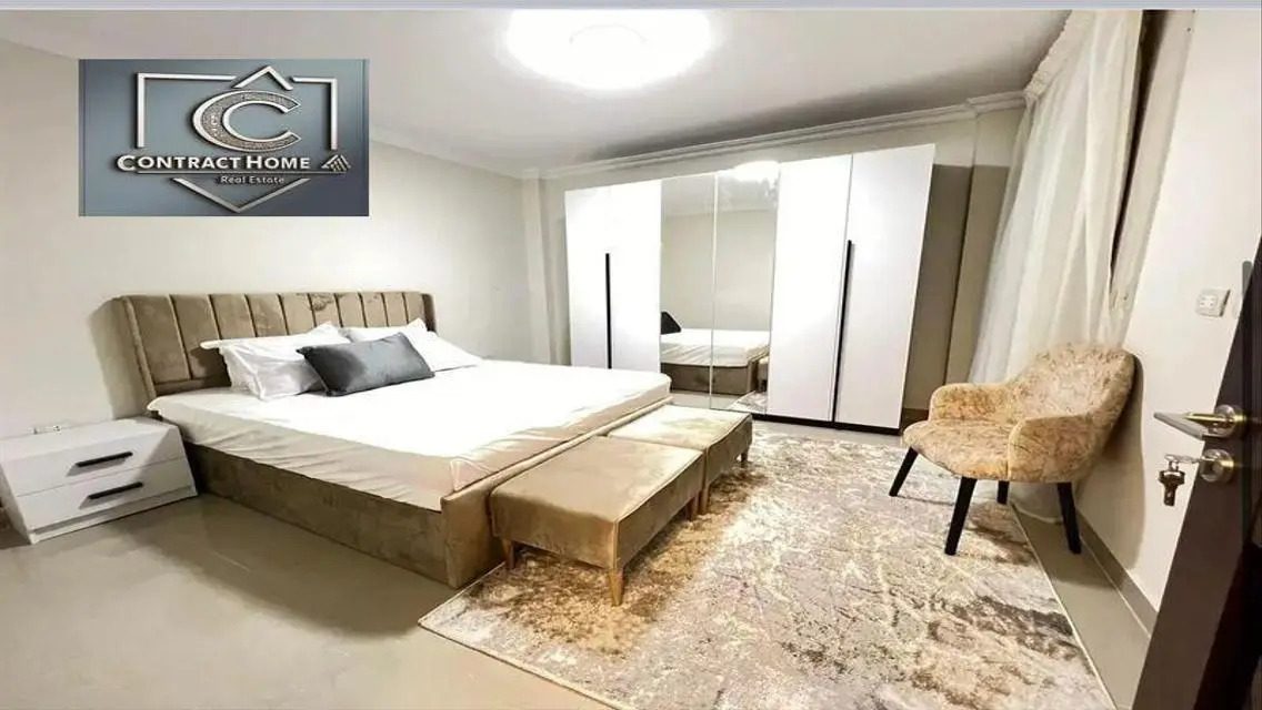 شقة فاخرة للإيجار بتصميم عصري في موقع متميز