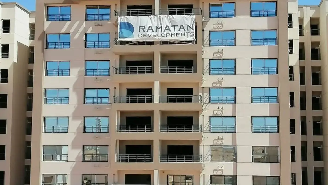 فيلا فاخرة مع حديقة خاصة ومسبح