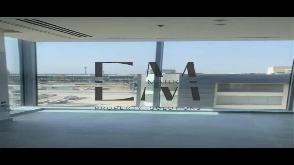 شقة مجهزة بموقع مميز بسعر مغري