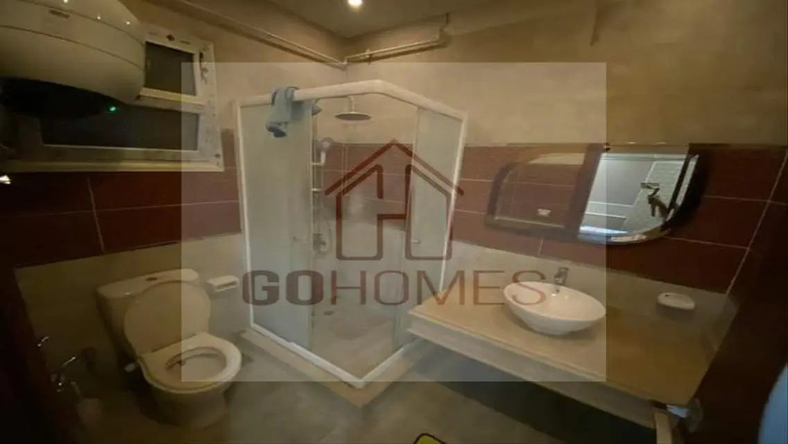 Luxurious Apartment with Ample Space and Complete Amenities