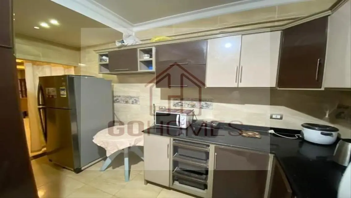 Luxurious Apartment with Ample Space and Complete Amenities