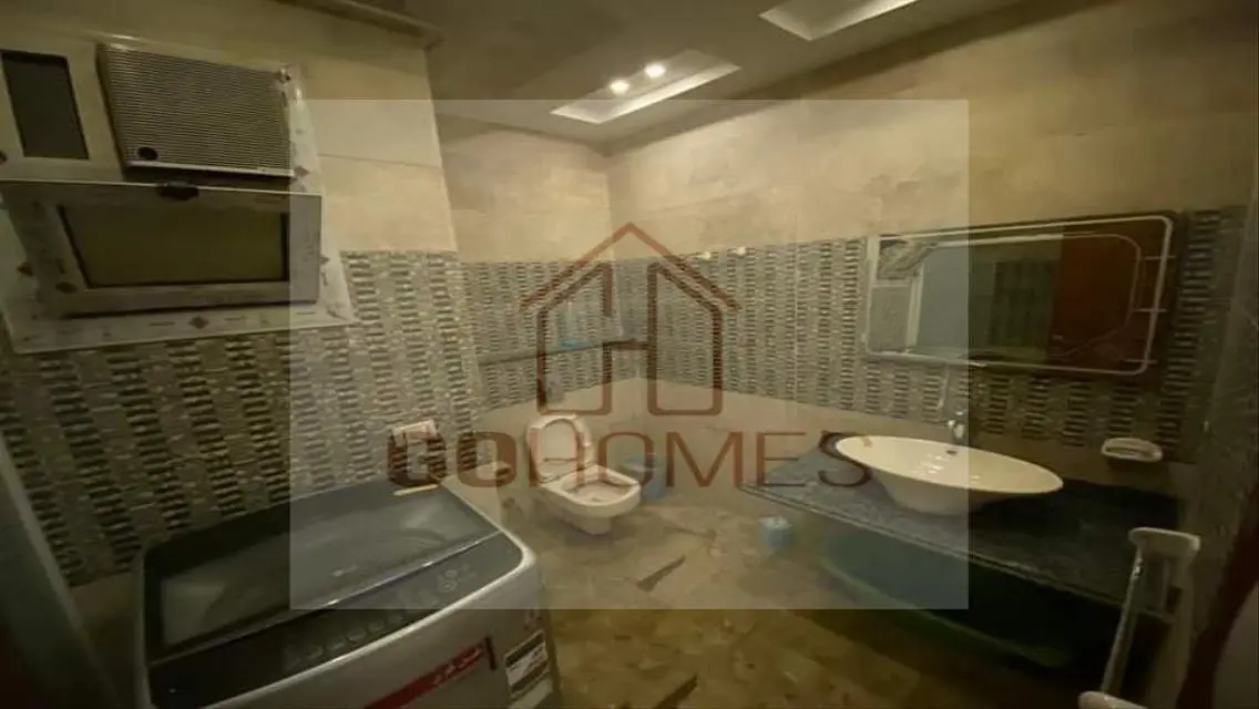 Luxurious Apartment with Ample Space and Complete Amenities
