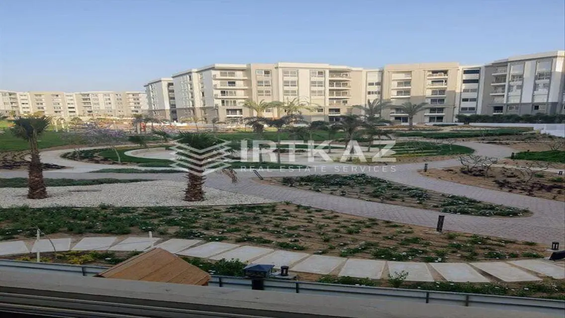شقة فاخرة بمساحة 500 متر للبيع