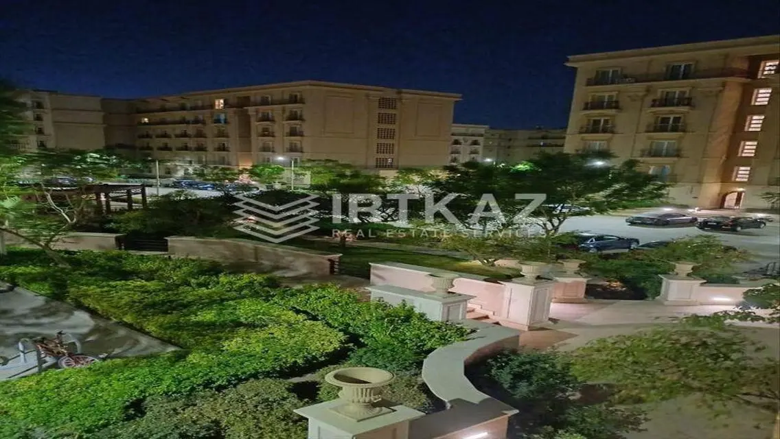شقة فاخرة بمساحة 500 متر للبيع