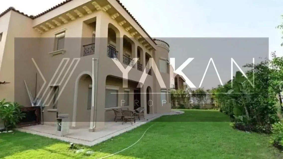 Luxury Villa for Sale - 800 Sq. M in Prime Location