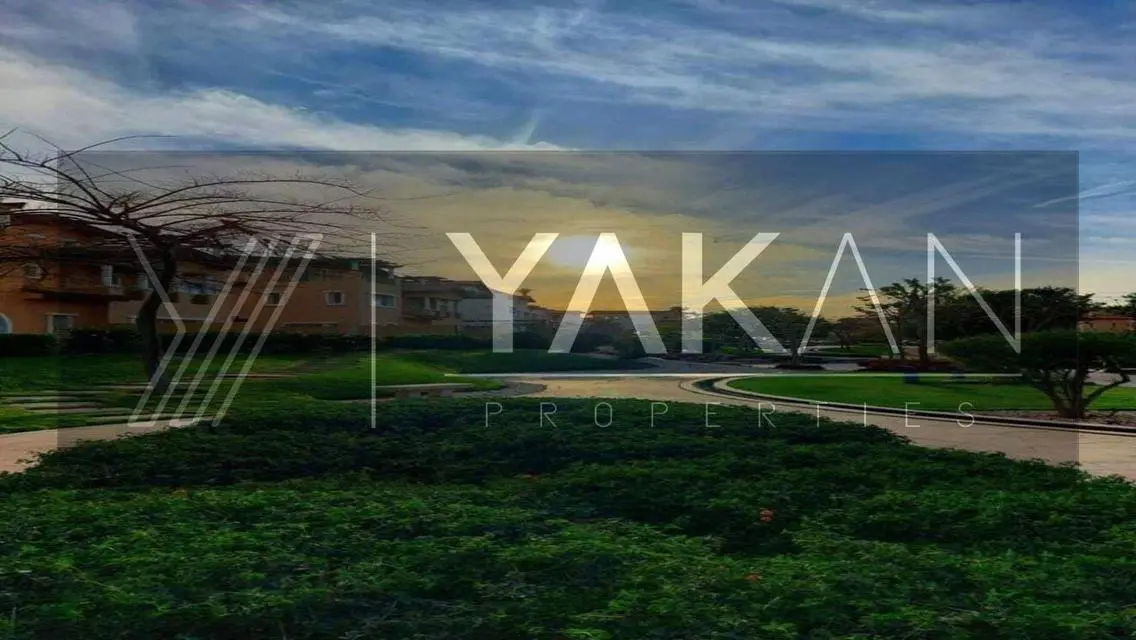 Luxury Villa for Sale - 800 Sq. M in Prime Location