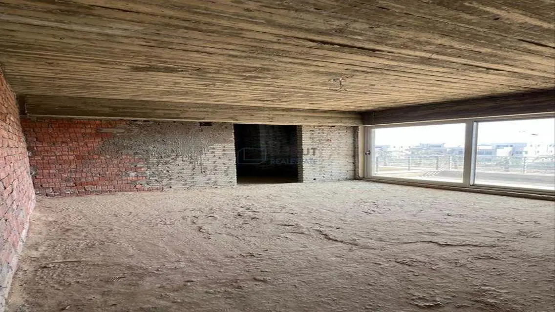 Luxury Apartment for Sale - 248 sqm in the Heart of the City