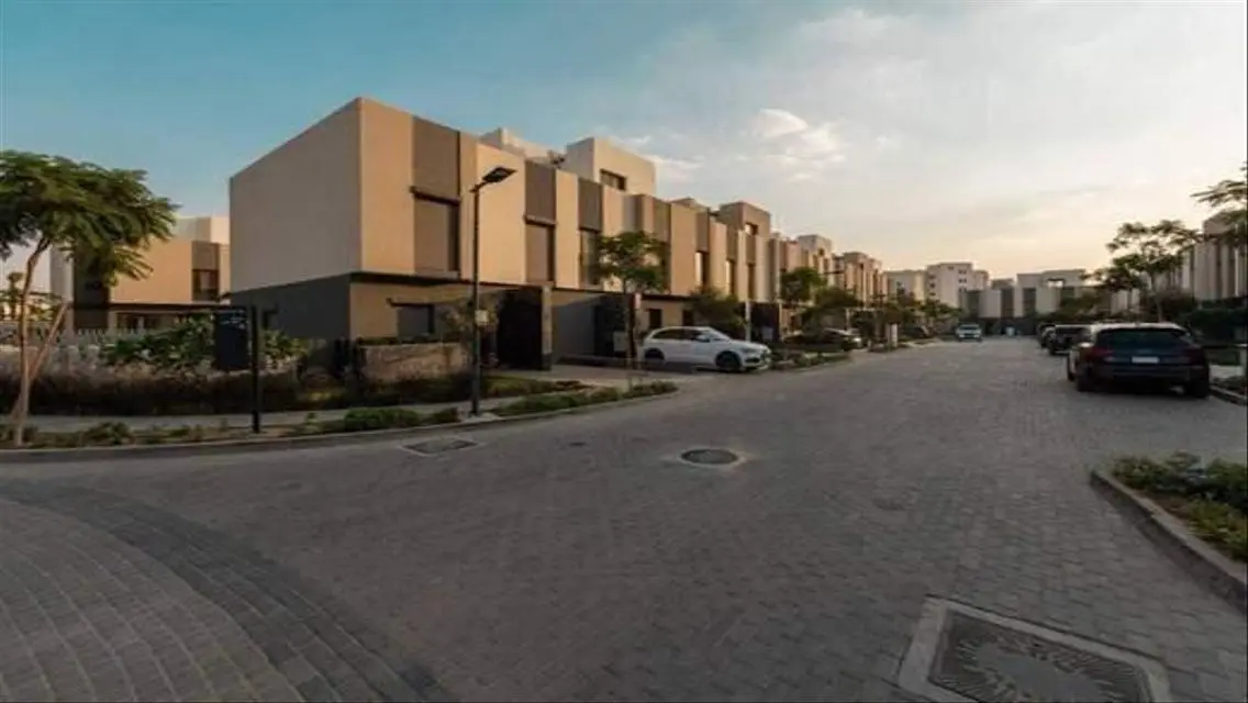 Experience Luxury Family Living at Al Burouj
