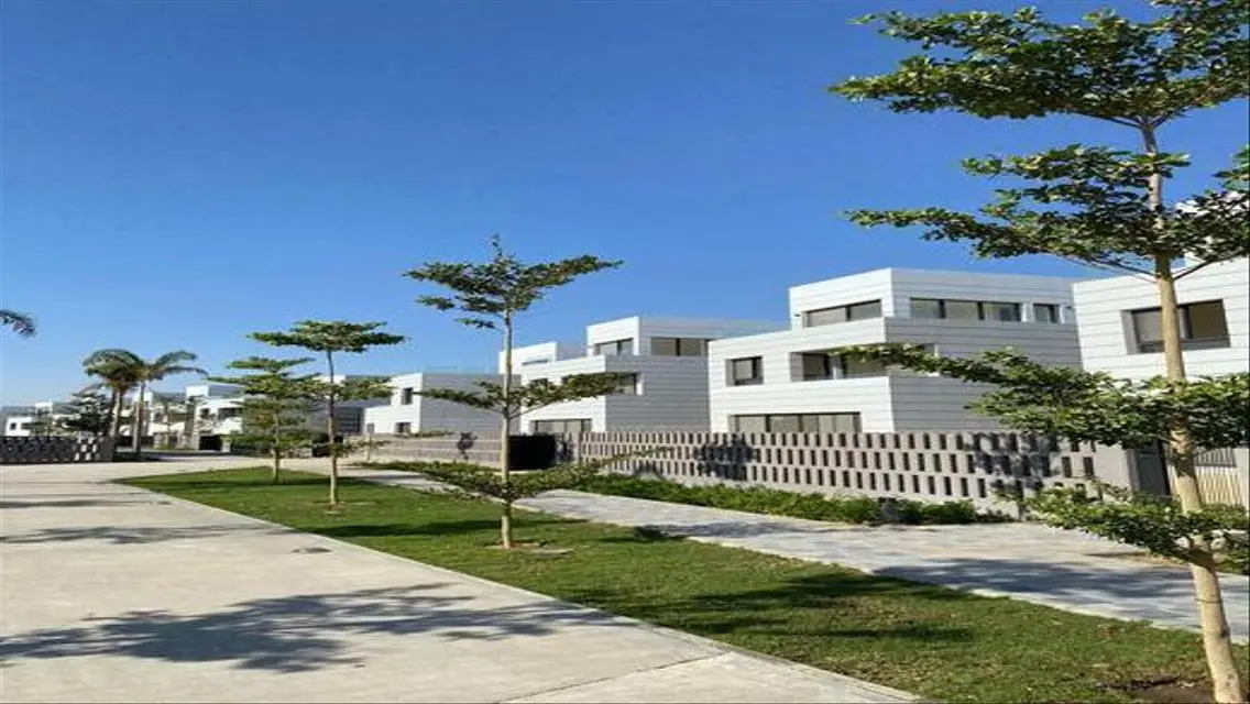 Experience Luxury Family Living at Al Burouj