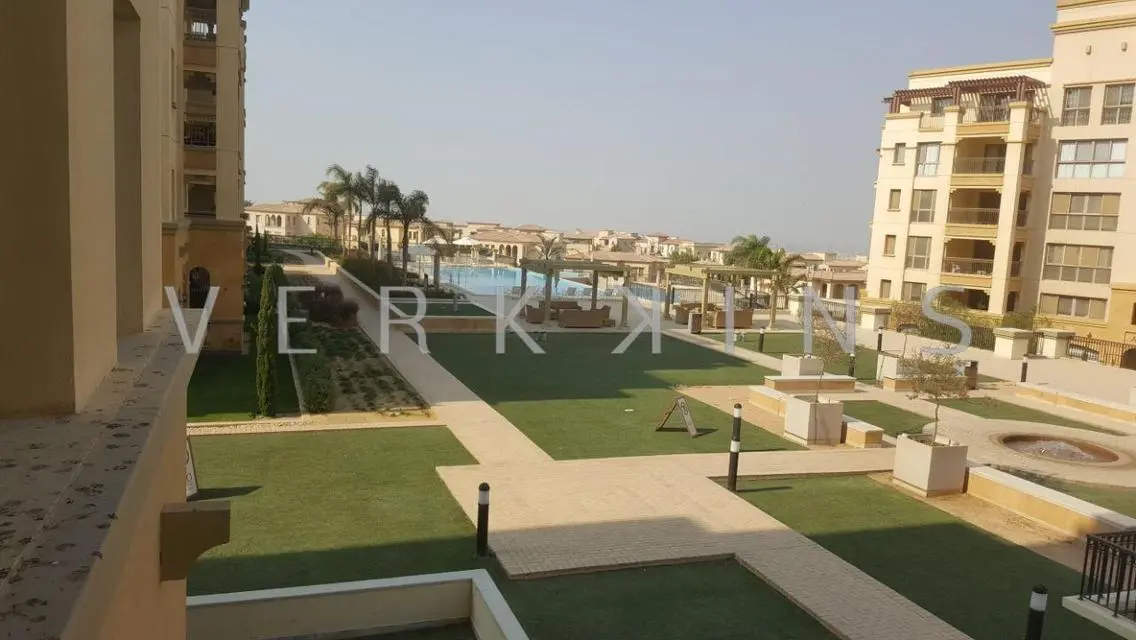 فيلا فاخرة تتكون من 3 غرف نوم مع مسبح وحمام سباحة للأطفال