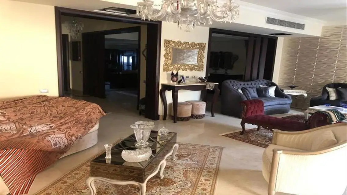 Luxury Villa with Private Garden and Pool
