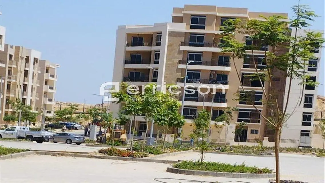 فيلا فاخرة للإيجار بمساحة واسعة