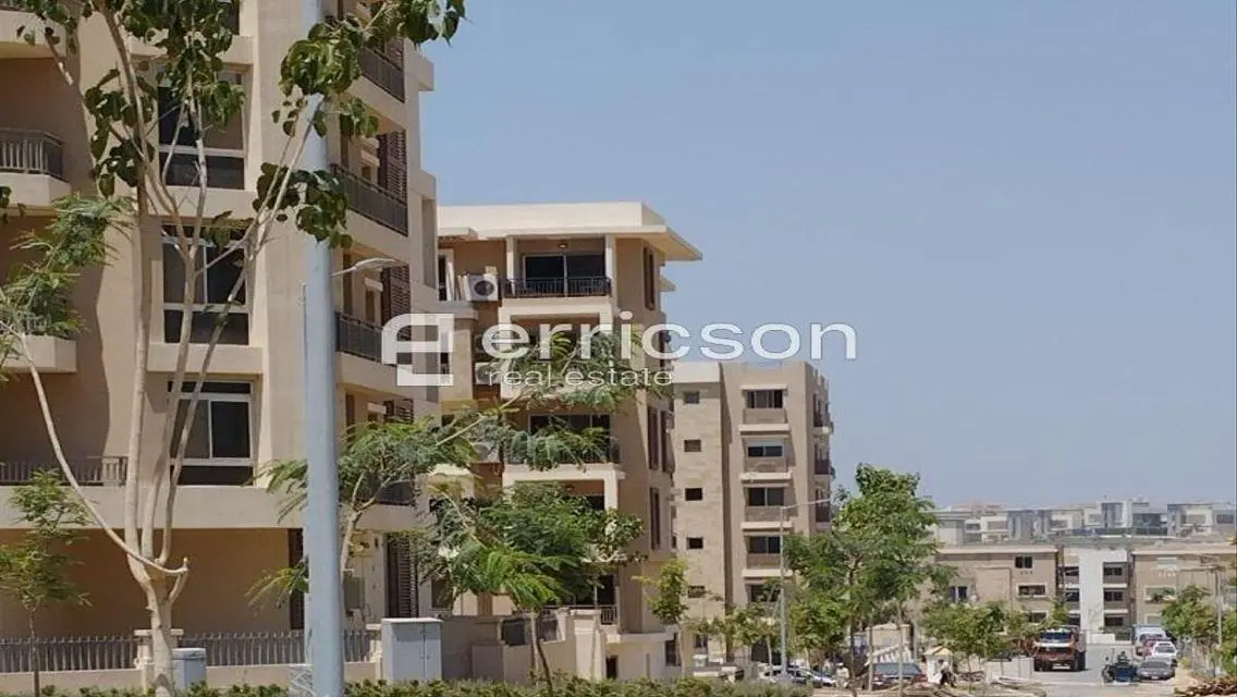 فيلا فاخرة للإيجار بمساحة واسعة