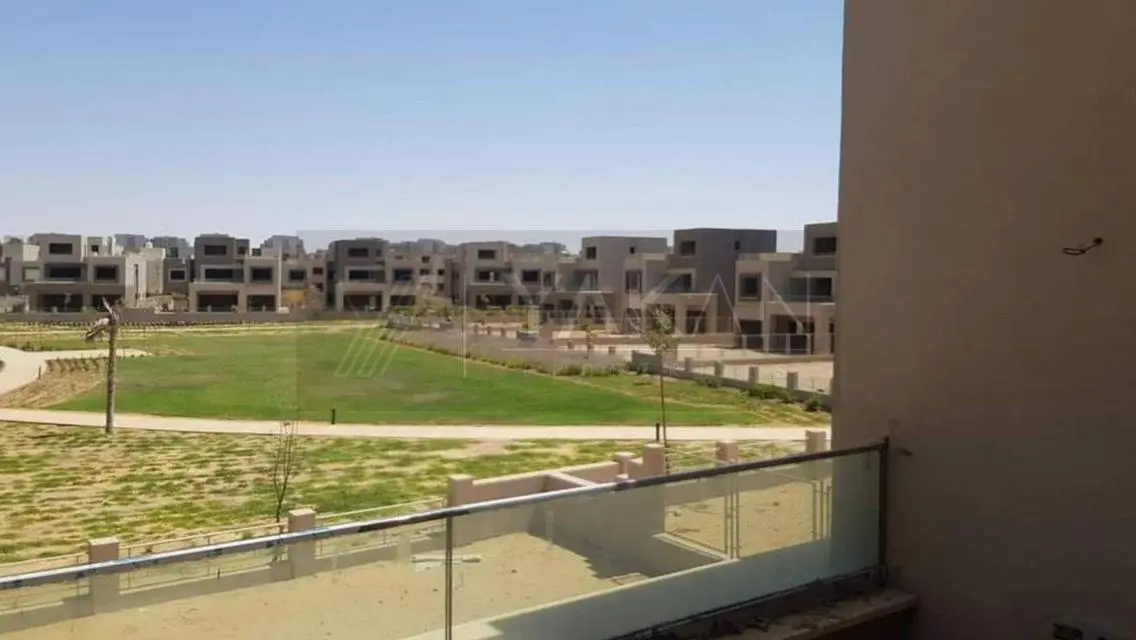 Spacious 600 m² Apartment with Stunning Views