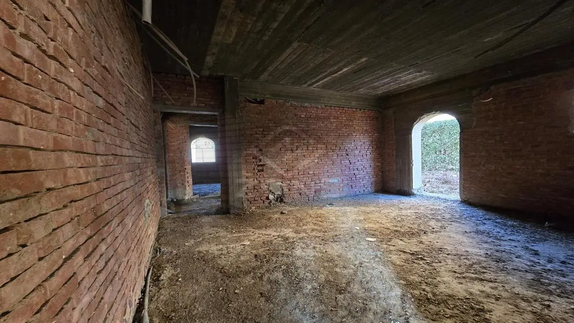 Luxury House for Sale with Full Amenities