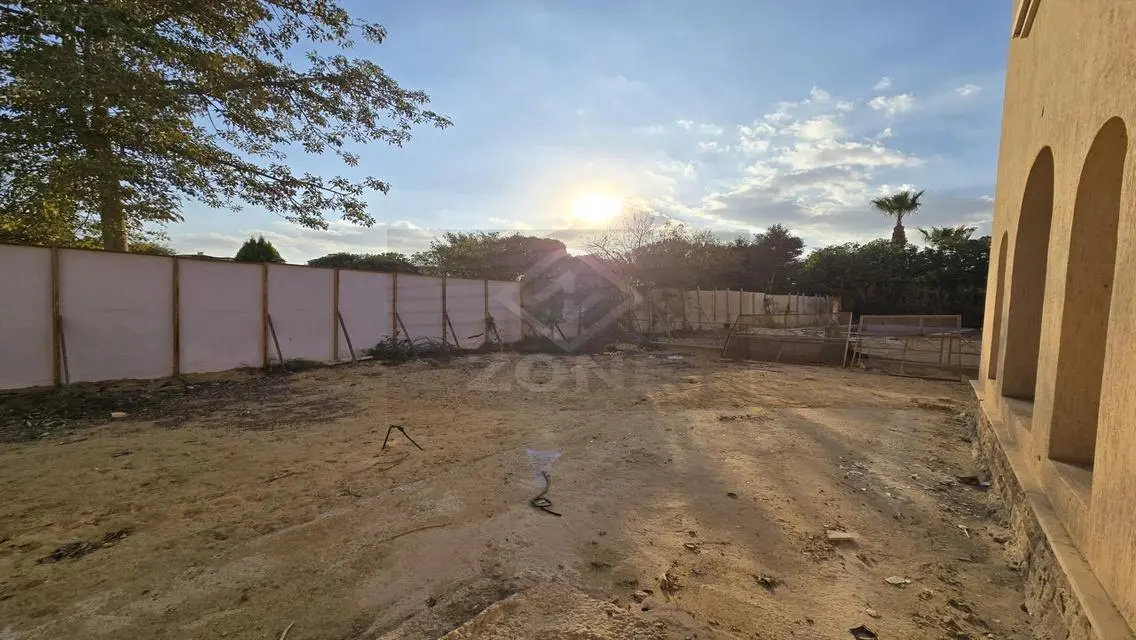 Luxury House for Sale with Full Amenities
