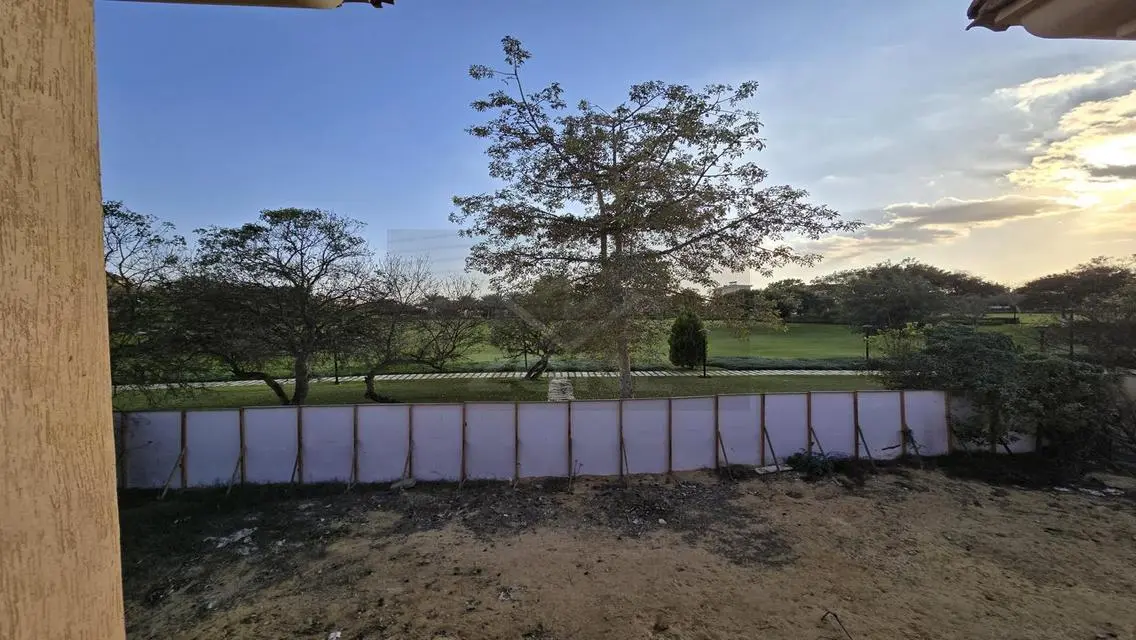 Luxury House for Sale with Full Amenities