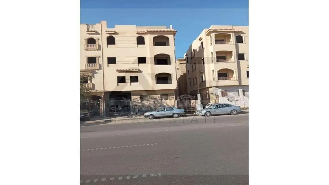 Spacious 180 Meter Apartment in a Prime Location