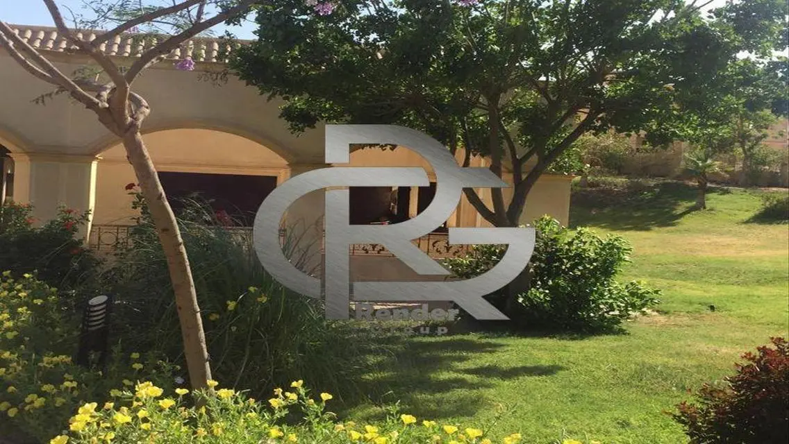 فيلا فاخرة مع حديقة خاصة ومسبح