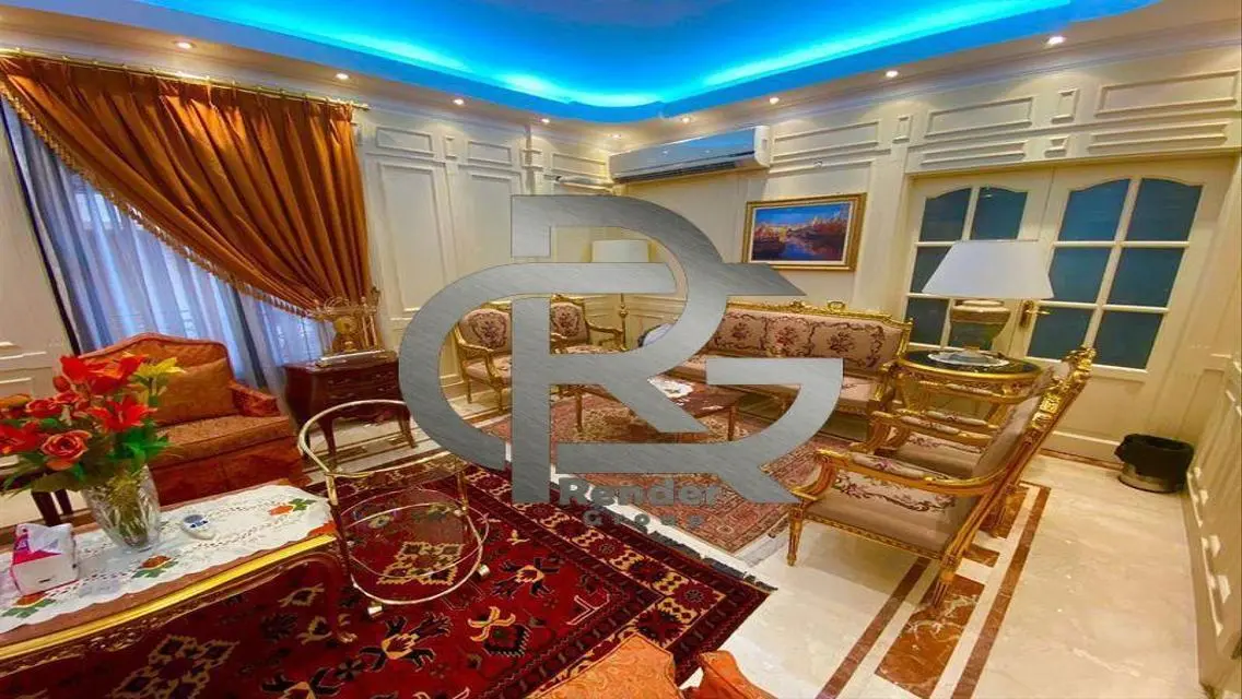 فيلا فاخرة مع حديقة خاصة ومسبح