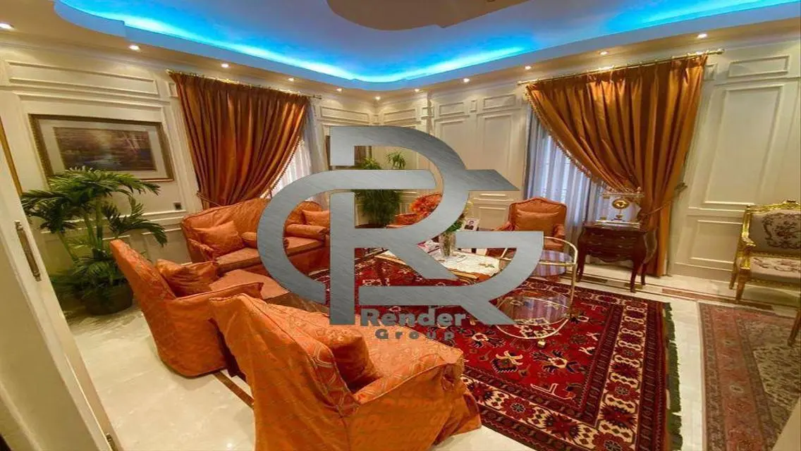 فيلا فاخرة مع حديقة خاصة ومسبح