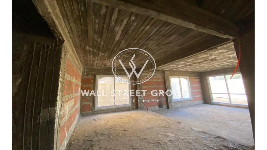 Luxurious Apartment with Balcony for Sale