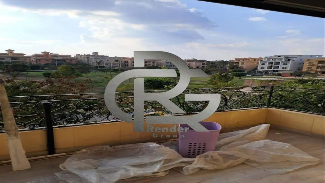 فيلا فاخرة مع حدائق خاصة ومرافق متكاملة