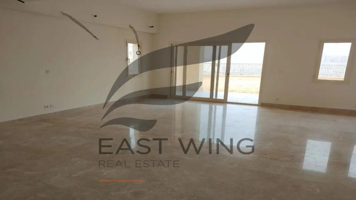 Luxurious Property for Sale - 3 Bedrooms with Private Garden