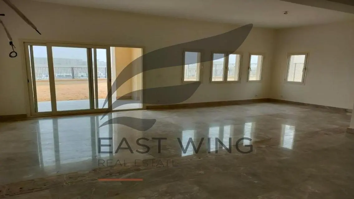 Luxurious Property for Sale - 3 Bedrooms with Private Garden