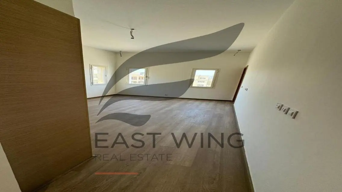 Luxury Apartment with Maid Room in the Heart of the City