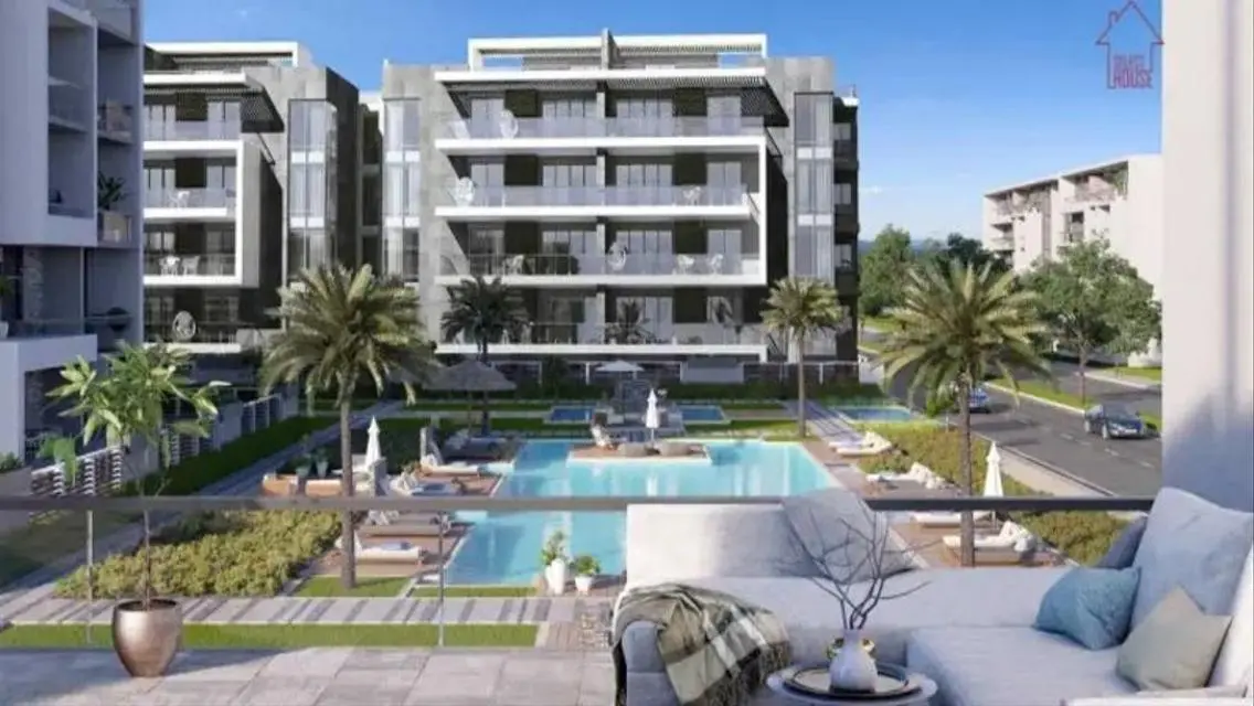 Luxury Villa with Private Pool and Garden in the Heart of the City