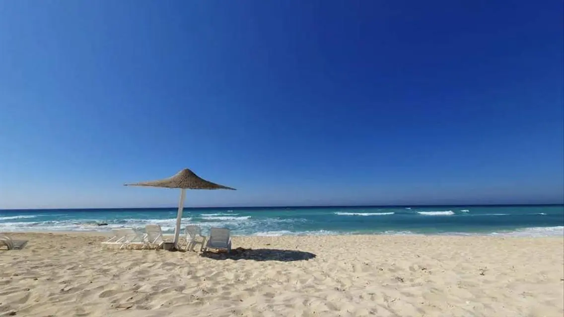 Luxurious Villa for Sale with Expansive Space and Amenities