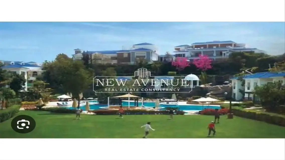 Luxury Apartment Overlooking Main Landmark - 140 sqm