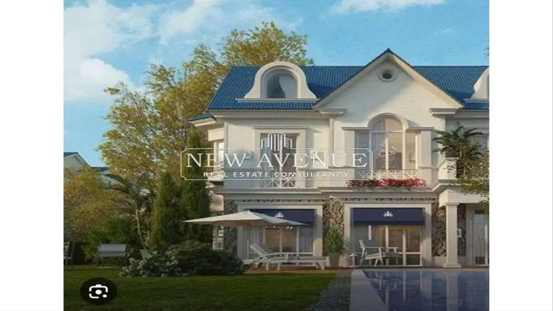 Luxury Apartment Overlooking Main Landmark - 140 sqm