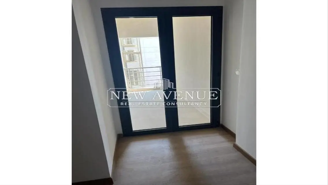 Luxury Apartment with Spacious Living in the Heart of the City