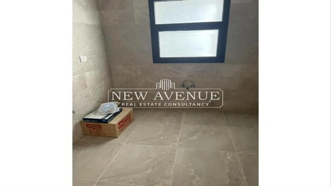 Luxury Apartment with Spacious Living in the Heart of the City