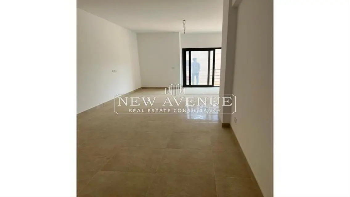 Luxury Apartment with Spacious Living in the Heart of the City